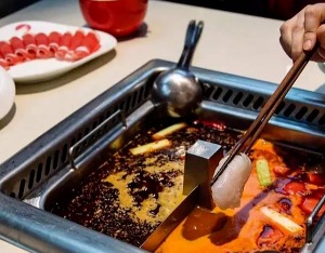 因食品安全工作不到位，厦门海底捞等3家餐饮商家被立案查处