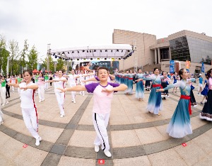 舞动全城 足够精彩 温州活力满满迎亚运