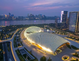 从衣食住行到参赛评审 来看绿色亚运的24小时