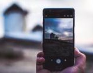 “6·18”手机战绩盘点：苹果多平台第一，小米、荣耀搞起直播带货