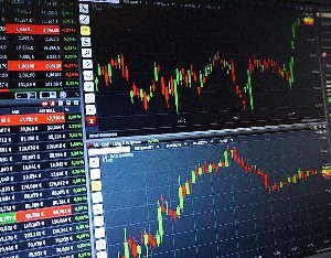 A股2022年上半年收官，沪指跌超6%，创指低点反弹超30%