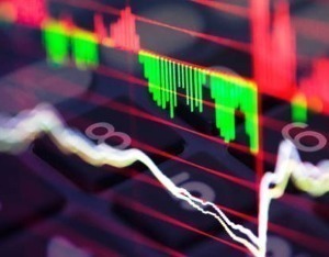 游戏龙头吉比特大跌近8% 上半年净利下滑23%
