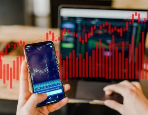 “活跃资本市场、提振投资者信心”要从何处着手？