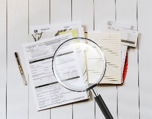 新股业绩“变脸”频现！全面注册制时代需要给上市公司做次“体检”