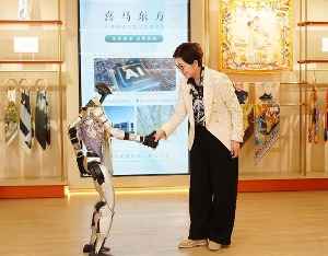 全国人大代表屠红燕：加快推动AI赋能丝绸产业绿色化发展