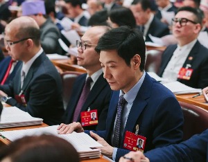 听完政府工作报告，雷军分享感受：倍受鼓舞，深感使命在肩