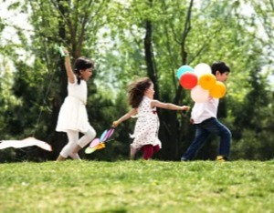 民政部部长：让留守儿童不再孤单