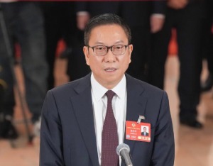 全国政协委员施荣怀：去年年底，香港重回全球金融中心指数世界第三位