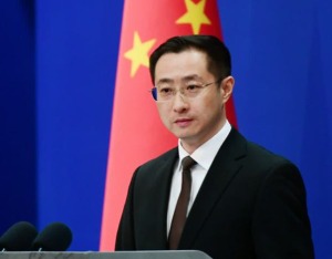 外交部：中国有能力、有底气应对各种风险挑战