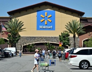 特朗普要求沃尔玛自行消化关税成本