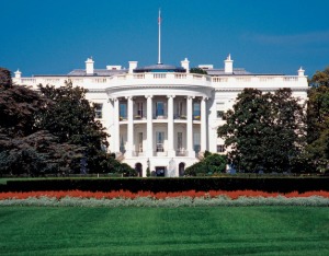 美国白宫宣布提高进口钢铝关税至50%