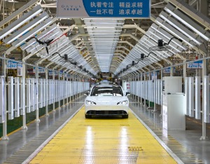 八部门：2025年力争实现全年汽车销量3230万辆左右，同比增长约3%