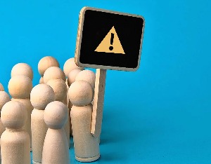 退市后长江健康及责任人拟合计被罚5330万元，投资者维权征集进行中