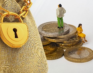 证监会副主席李明：境外投资者持有A股市值已达3.4万亿元