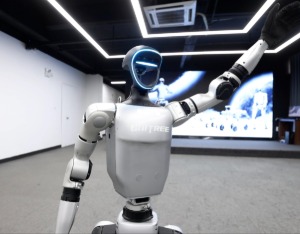 宇树发布全身遥操作平台