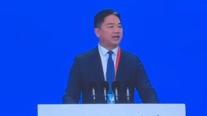 刘强东：京东明年4月将建全球第一个全无人配送站