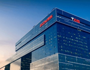 京东紧急驰援香港大埔火灾 首家首批救援物资连夜送达