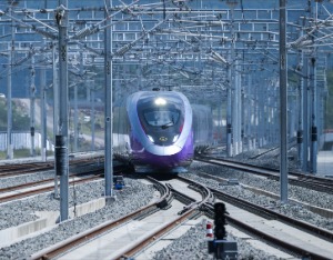 昆明发生试验列车碰撞事故，造成11死2伤