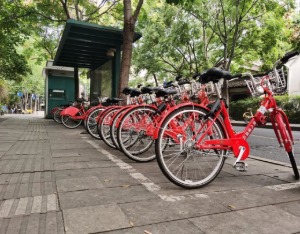 杭州小红车租借有新变化 12月31日起“绑卡免押金”服务将无法使用