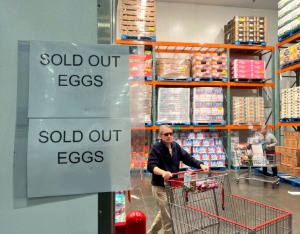 美国第三季度经济增长4.3% 创出两年来最快增速