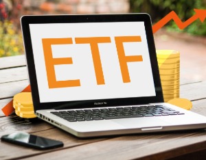 商业航天板块深度调整，卫星ETF呈现“越跌越买”