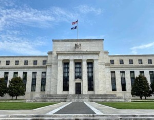 沃什赢得提名，美联储来到十字路口