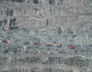 国城集团旗下参股子公司5000t/d选矿项目成功试车