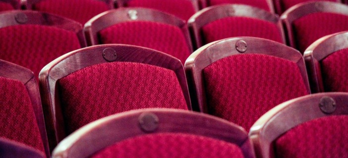 《飞驰3》《惊蛰无声》杀入春节档前二