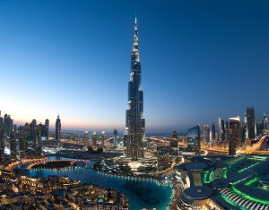 世界第一高楼迪拜哈利法塔进行人员疏散