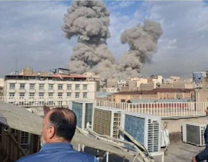 外交部：武装冲突中保护平民的红线不能突破，无差别使用武力的行为不可接受