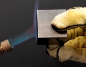 钨价延续坚挺走势，仲钨酸铵破130万元/吨大关