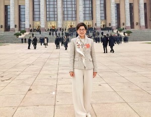 全国人大代表屠红燕：加快推动桑蚕大健康产品市场化，助力银发经济发展