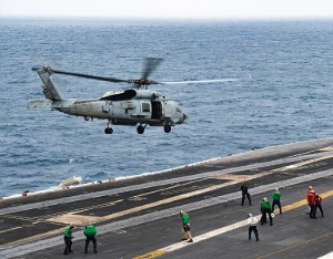 美第三个航母打击群据称准备部署至中东