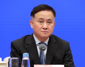 非银机构流动性支持机制会不会推出？潘功胜称“在研究”