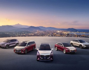 同级唯一“满血”华为，岚图上市梦想家冠军版售30.99万