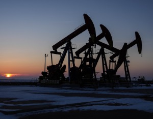 欧尔班呼吁欧盟暂停对俄能源制裁，称油价上涨和供应中断对地区能源安全构成威胁