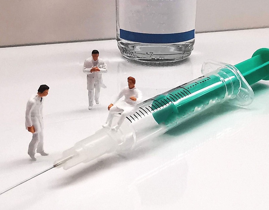 中国机器人微创手术加速出海