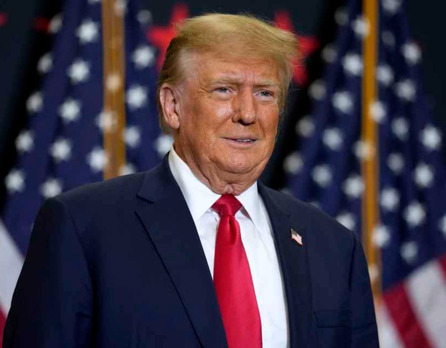 特朗普坚称在谈判，称伊朗不敢认