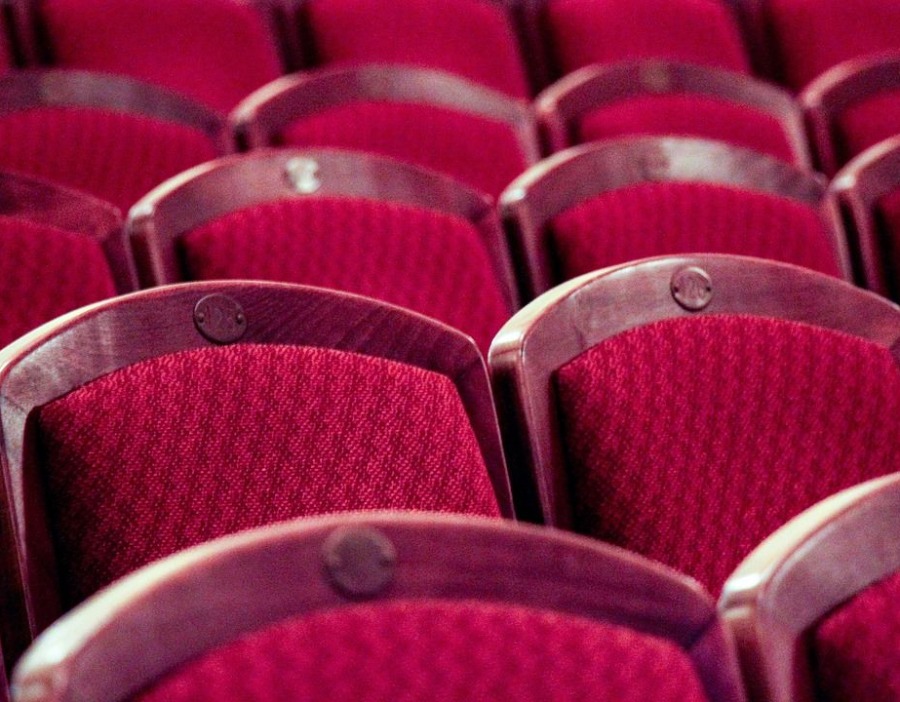 2026年度电影总票房突破120亿