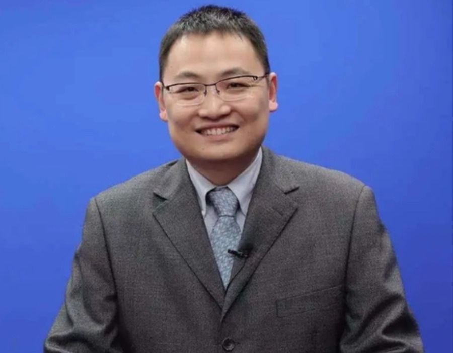 谢治宇：看好AI与传统行业回暖