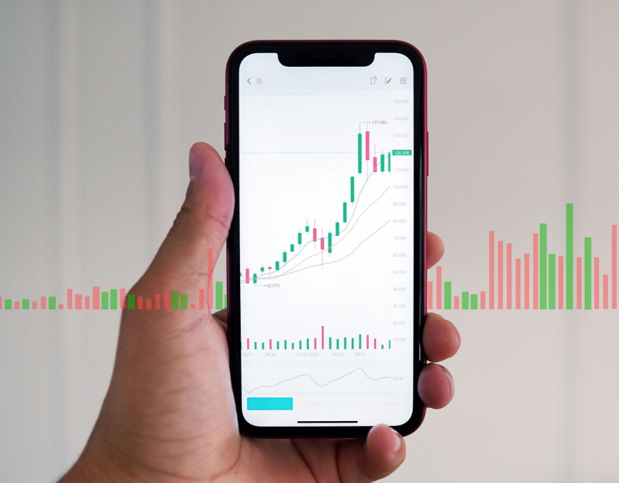 美股三大指数小幅高开 光通信股走高，Lumentum涨超1%