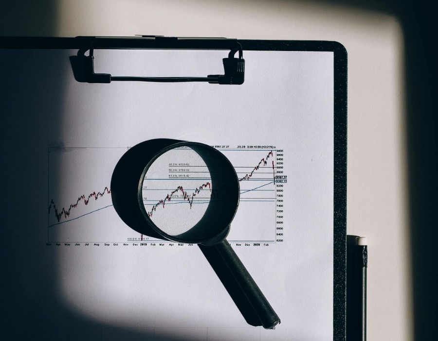 A股停牌潮：11家“披星戴帽” ，2家即将退市