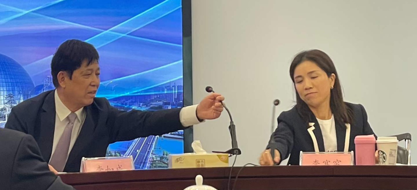 父女交棒，雅戈尔创始人李如成称不退休