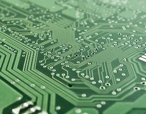 “韬定律”开辟演进新路径！今年我国已注册超3万家芯片相关企业