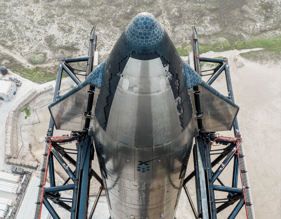 SpaceX首秀“开门红”市值剑指2万亿，A股投资者如何布局商业航天？