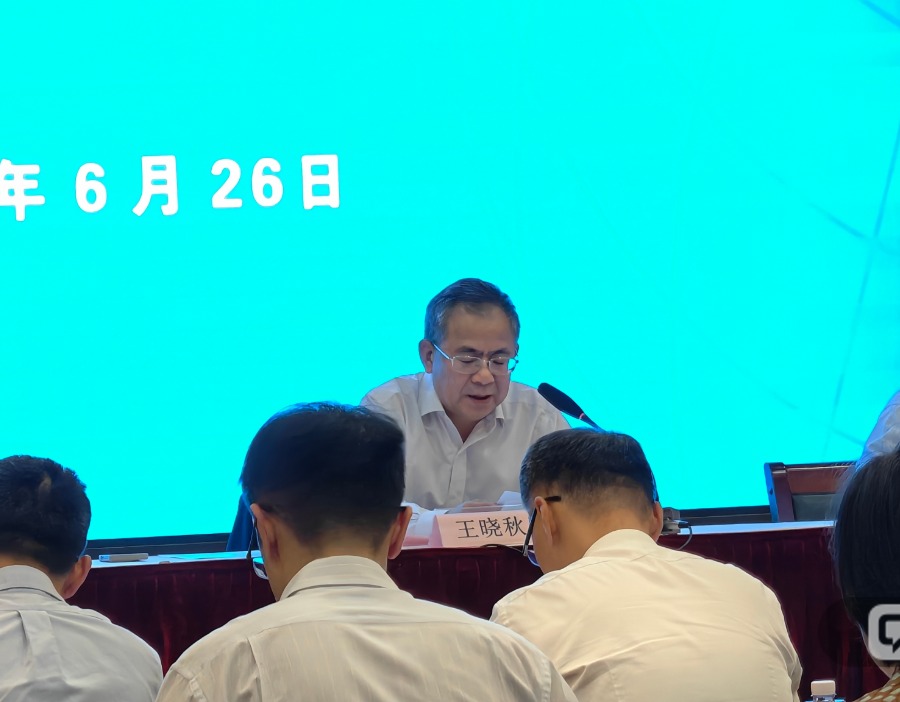 财闻在现场·股东会｜上汽突围进行时：半固态电池上车，全流程学华为，回购稳股价