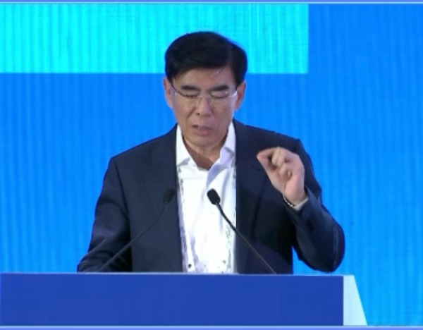 WAIC2026 | 院士魏少军：国内人工智能芯片需要跨过算力墙、内存墙、通信墙三堵墙