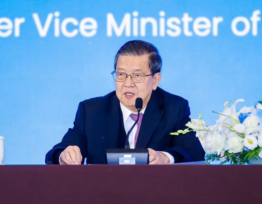 WAIC2026｜龙永图：让AI像当年“入世”一样惠及千家万户，真正让百姓得到实惠