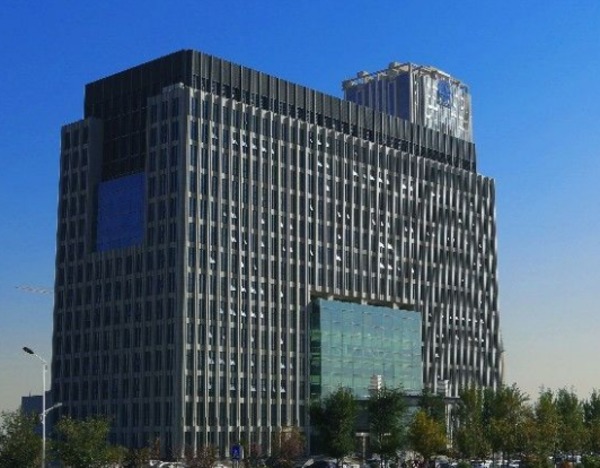 中泰化学：近年来围绕主业布局了甲醇、高性能树脂、BDO等重资产产能项目