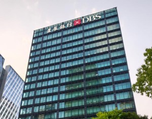 星展：下调中国联通目标价至8港元，仍预期未来股东回报可恢复正常